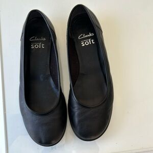 Clark’s Soft Spot Black Leather Ballet Flats Size 51/2